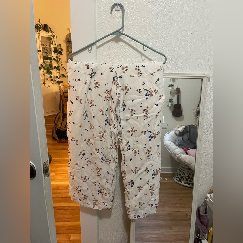 American Eagle loose floral pants